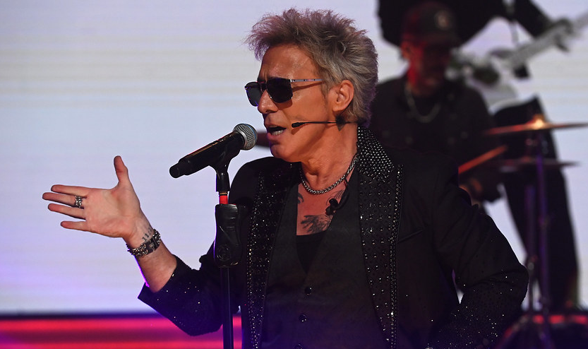 Cae repasa parte de su nuevo disco junto a Cucho Parisi y Maxi Pardo por la TV Pública