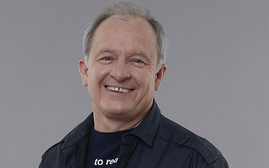 Sergio Elguezábal debuta este domingo en AM 750 con “El séptimo día”